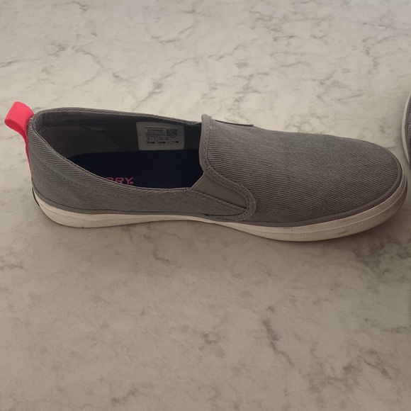 Sperry Shoe - Picture 3 of 4